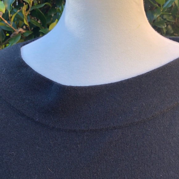 Kinross Ballet Neck Cashmere Sweater NWOT - Picture 2 of 4
